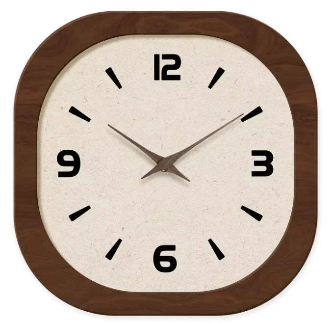 Horloge murale vintage carrée Parisienne de Côté Horloge, design élégant et style rétro pour décoration intérieure.