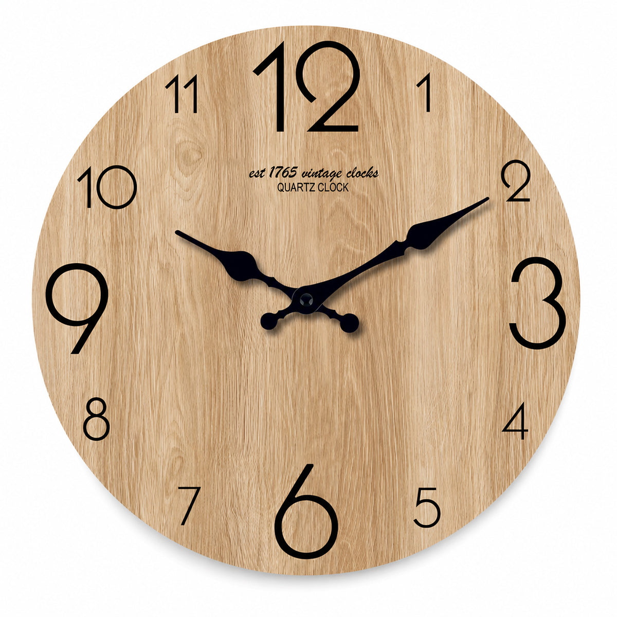 Chêne, horloge murale design grain de bois sans trotteuse, vue principale du cadran