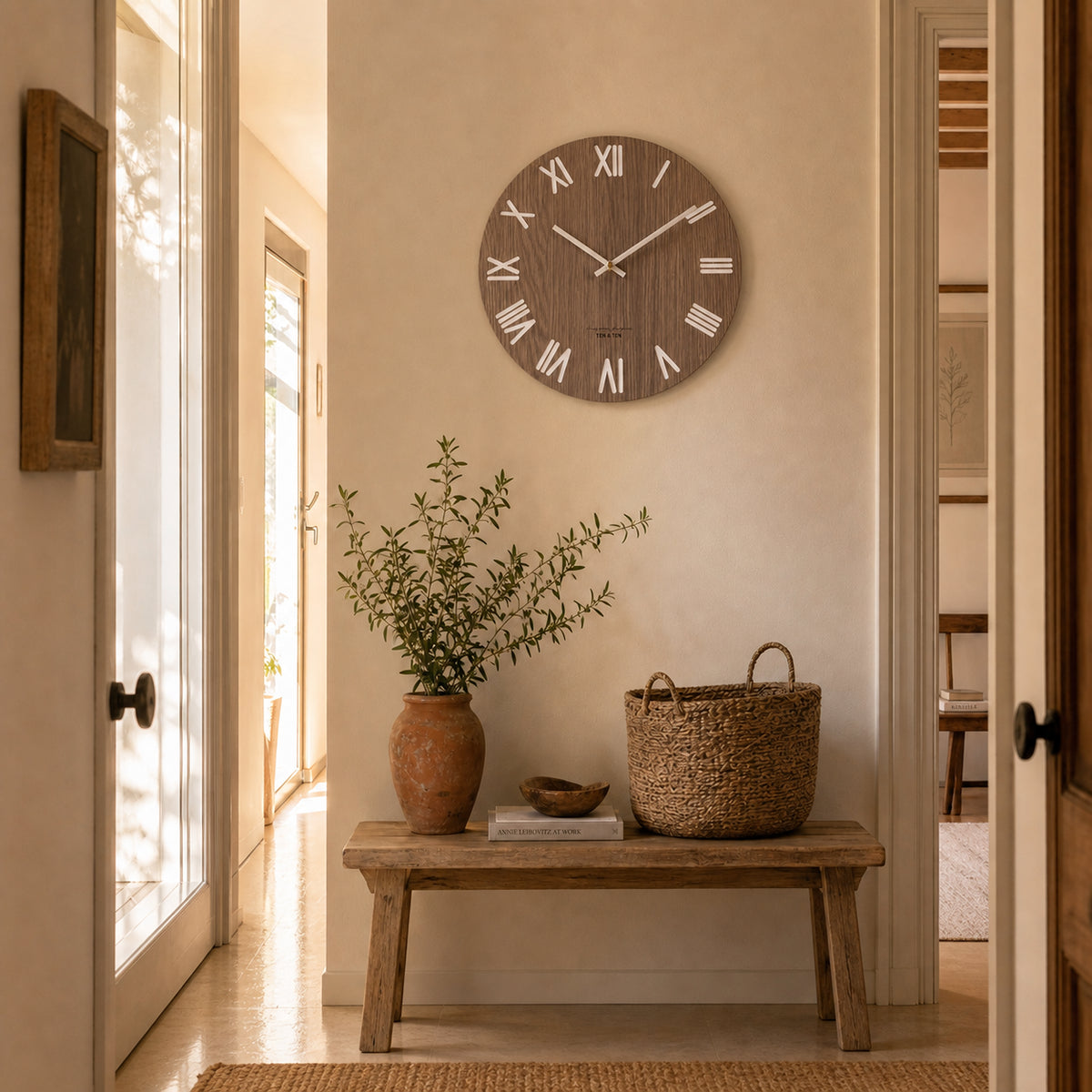Aurore — Horloge Murale Bois Ajourée Chiffres Arabes