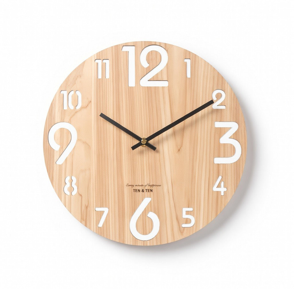 Éclaircie — Horloge Murale Bois Ajourée Chiffres Romains