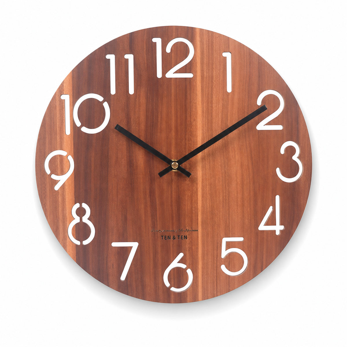Éclaircie — Horloge Murale Bois Ajourée Chiffres Romains