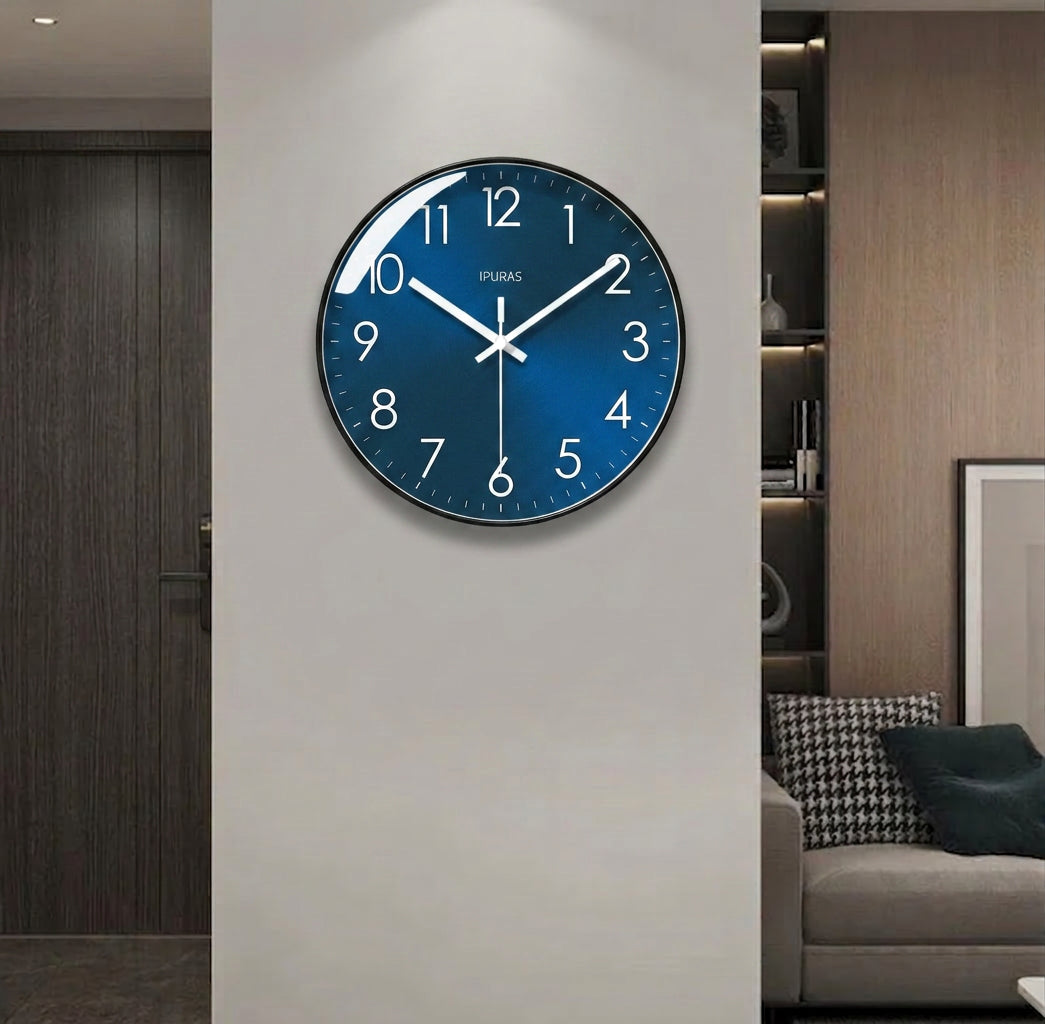 Horloge murale design bleu profond de la marque Côté Horloge, avec un cadran élégant et moderne en indigo.