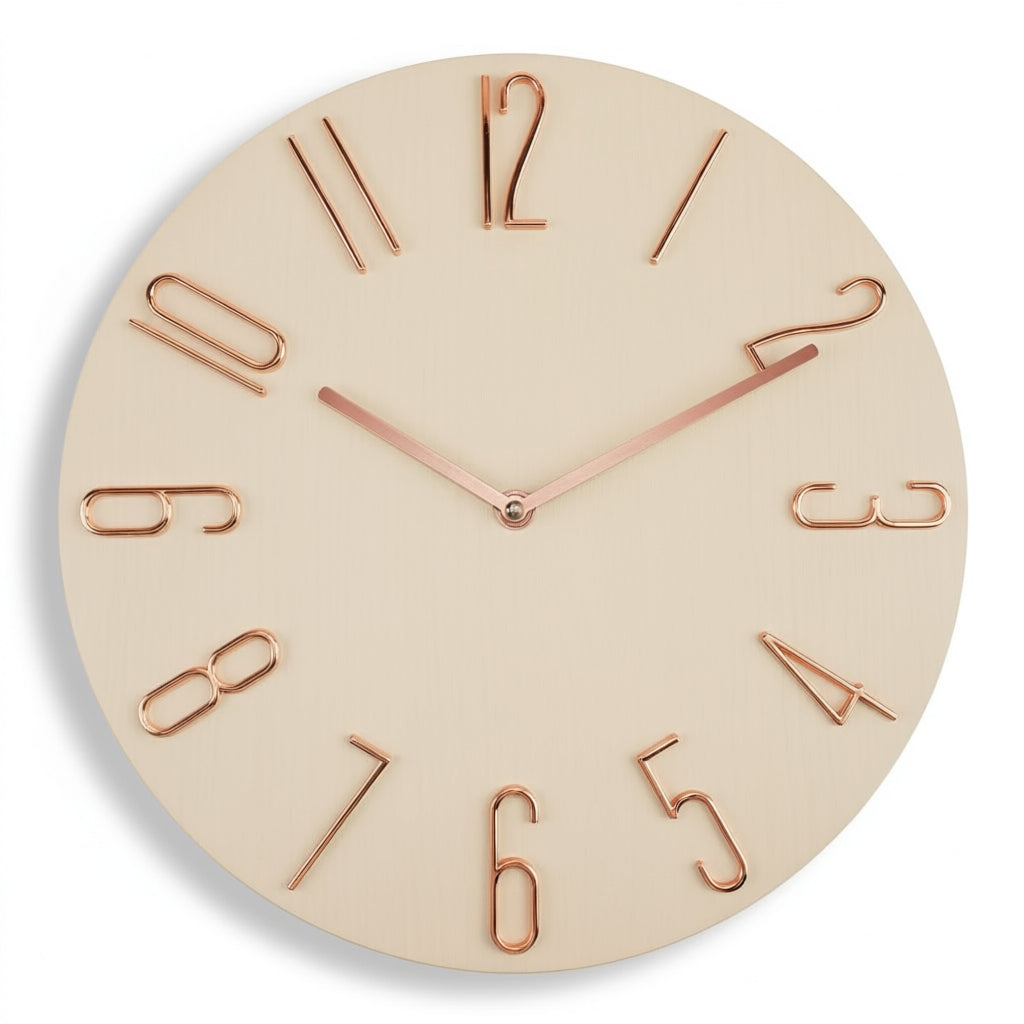 Horloge murale Nordique design scandinave, gros plan sur le cadran, Côté Horloge