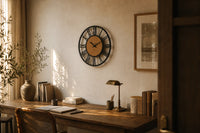 Grande Horloge Romaine Chiffres Romains Métal et Bois de Côté Horloge