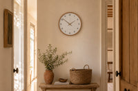 Horloge murale Sienne design taupe, détail du coloris, Côté Horloge