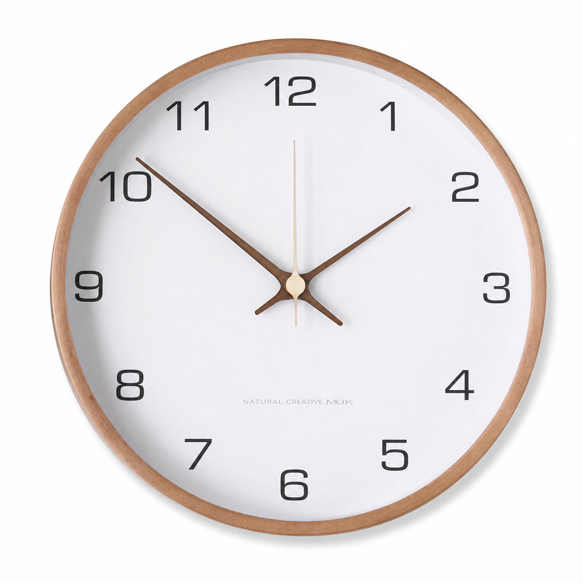 Horloge murale Sienne design taupe, ambiance salon, Côté Horloge