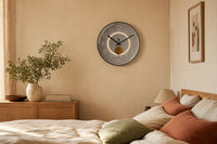 Horloge murale design clair Solaria de Côté Horloge, avec un cadran élégant et moderne pour décoration intérieure.